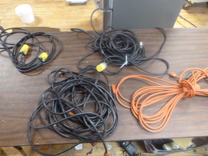 lot 56 image: 4 Extension Cords