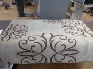 lot 74 image: Area Rug