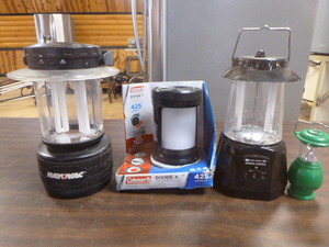 lot 75 image: 4 Battery Powered Lanterns