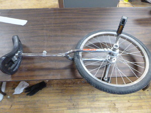 lot 85 image: Avenir Unicycle