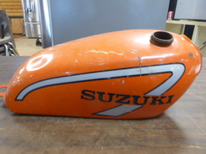 lot 127 image: Suzuki Gas Tank