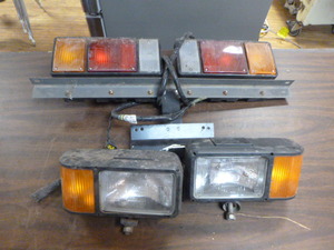 lot 128 image: Light Bar and Head Lights