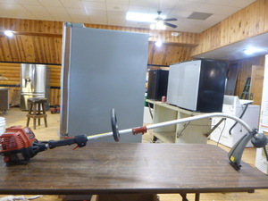 lot 144 image: Craftsman Trimmer