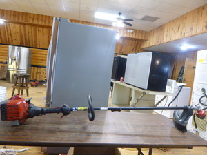 lot 145 image: Craftsman Trimmer