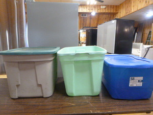 lot 150 image: 3 Totes
