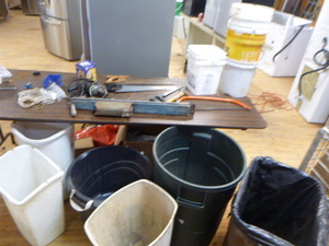 lot 162 image: Garage Items