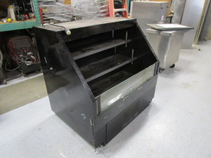 lot 3 image: Refrigerated Display Case 35x48x47