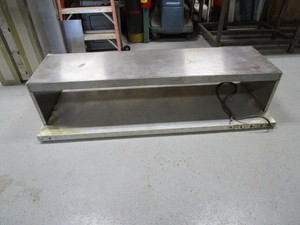 lot 6 image: Merco Warmer 30x71x17