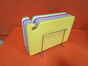 lot 71 image: (6) Cutting Boards & Rack