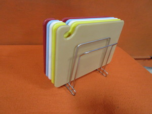 lot 72 image: (5) Cutting Boards & Rack