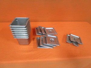 lot 80 image: (7) SS Food Bins (10) Lids 6x7x6