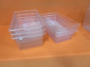 lot 93 image: (6) Plastic Food Bins (3) 12x20x6 (3) 12x20x8