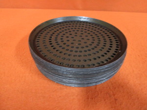 lot 112 image: (23) (Near New) Alum Pizza Pans 12