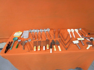 lot 151 image: Misc. Kitchen Utensils