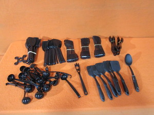 lot 156 image: (New) Kitchen Utensils