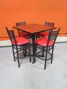 lot 51 image: Table & 4 Barstools