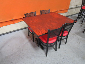 lot 58 image: Table & 4 Chairs 36x48x29