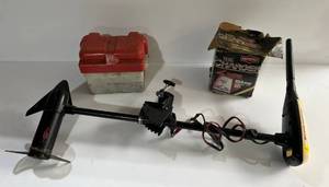 Minn Kota Trolling Motor With Ray-O-Vac Charger And DieHard Deep Cycle Battery (Works AS It Should) G