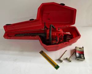 Shindaiwa 377 16 Gas Powered Chainsaw With Carrying Case & Extra Chain G