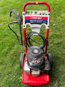 Troy-Bilt Gas Powered Pressure Washer 2500 Max PSI s