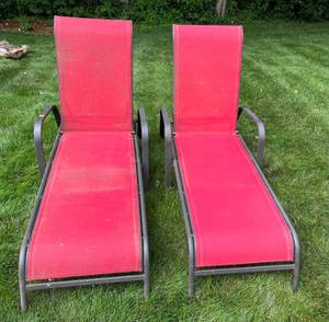 Two Metal And Fabric Reclining Adjustable Lawn Chairs ud