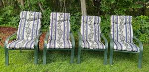 Four Lawn And Deck Chairs With Cushions ud