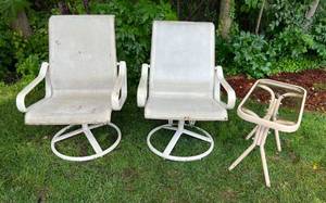 Two Metal And Fabric Lawn & Deck Swivel And Rocking Chairs With Metal And Glass Side Table ud