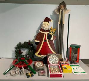 Group Of Misc Christmas Items And Dcor d