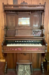 lot 34 image: Vintage Organ