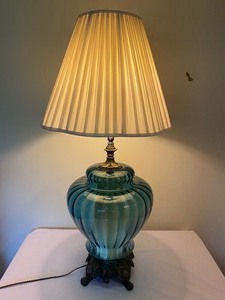 lot 6 image: Vintage Mid Century Blue Ribbed Lamp