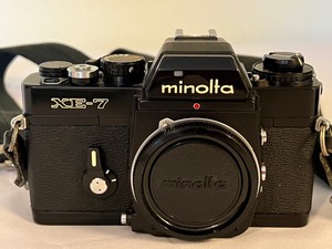 lot 30 image: Vintage Minolta XE-7 with Sears 70-210mm Lens