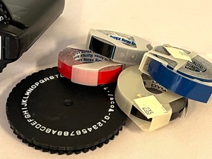 lot 44 image: Fun Vintage Dymo Label Creator