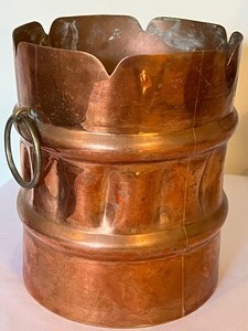lot 23 image: Three Decorative Copper Pieces