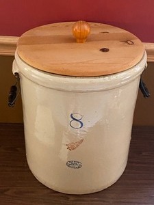 lot 9 image: Red Wing Eight Gallon Crock with Handles and Wooden Lid