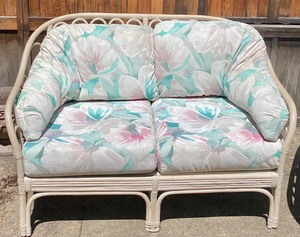 lot 147 image: Nice Rattan White Sofa, Chair and Coordinating SideAccent Table