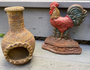lot 153 image: Variety of Garden Decor
