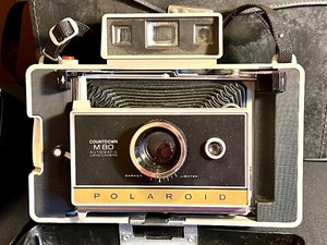 lot 12 image: Three Vintage Polaroid Cameras