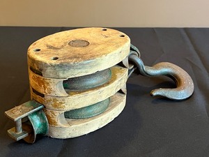 lot 185 image: Vintage Wooden Pulley