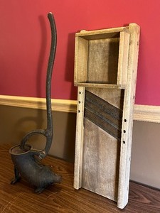 lot 15 image: Vintage Sausage Stuff and Kraut Cutter