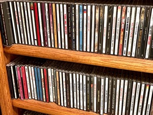 lot 20 image: Large Lot of 100s of Music CDs