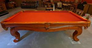 lot 14 image: Gorgeous 8ft Pool Table