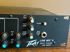 lot 211 image: Peavey Mix 8 Eight Channel Line Mixer