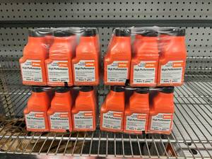 lot 7 image: 24 2.6 oz Stihl High Performance 2 Cycle Engine Oil