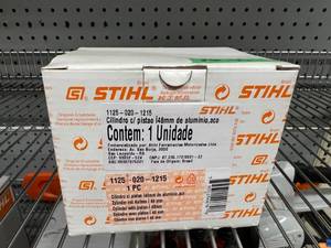 lot 45 image: Stihl 1125-020-1215 Replacement Engine