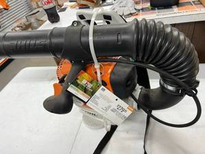 lot 113 image: New Stihl BR200 Backpack Blower