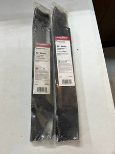 lot 142 image: Lawnmower Blades 46