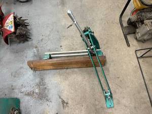 lot 189 image: Foley Model 359 Circular Saw Setter