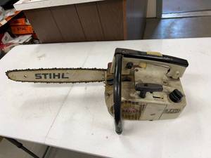 lot 198 image: Stihl 02DAV Chain Saw