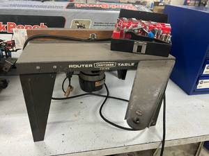 lot 209 image: Craftsman Router Table & Bits