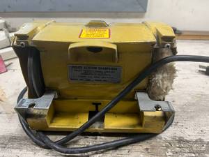 lot 235 image: Foley Scissor Sharpener Model 325